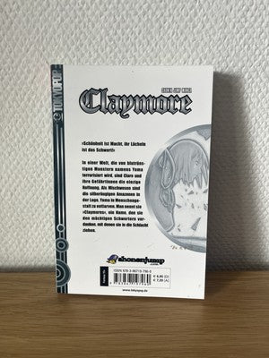 Claymore Manga Band 17 Deutsch - Mängelexemplar Stempel